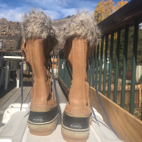 Sorel Joan of the Arctic women’s size 8 - Picture 2 of 4